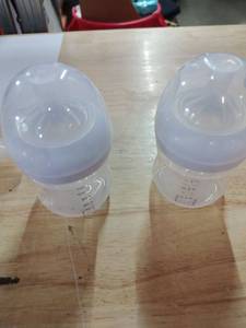 lot 2097 image: Baby bottles to pack clear