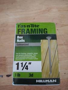 lot 2318 image: Hillman Fas-n-Tite 1.25 Inch Galvanized Box Nails 1 Pound