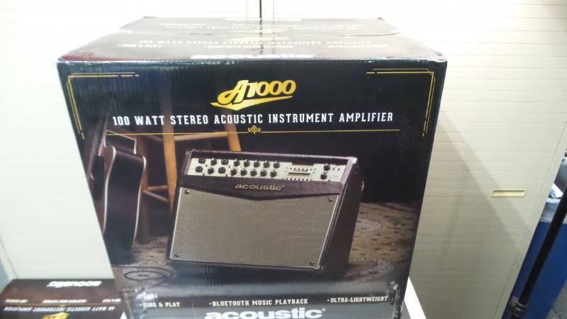 lot 1010 image: Acoustic A1000 Stereo Acoustic Instrument Amplifier
