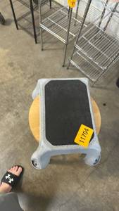 lot 11704 image: White Plastic Step Stool with Black Non-Slip Top