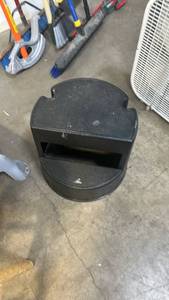 lot 11705 image: Black Round Step Stool