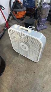 lot 11706 image: White Box Fan Electric Cooling Fan