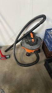 lot 11714 image: Ridgid Shop Vacuum Wet Dry Vac
