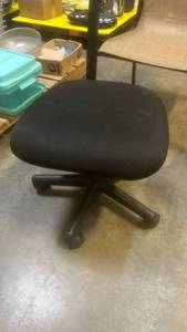 lot 15001 image: Black Fabric Office Chair with Swivel Base