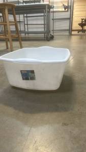 lot 15005 image: Sterilite 18 Qt. White Plastic Storage Tub with Label