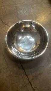 lot 15066 image: 15 Qt. Stainless Steel Mixing Bowl