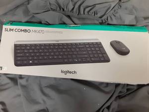 lot 20896 image: Logitech MK470 Slim Combo Wireless Keyboard and Mouse Set - Retail $30