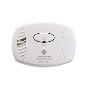lot 20905 image: First Alert CO400 Carbon Monoxide (CO) Detector, Battery Operated Alarm, 1-Pack - Retail $22