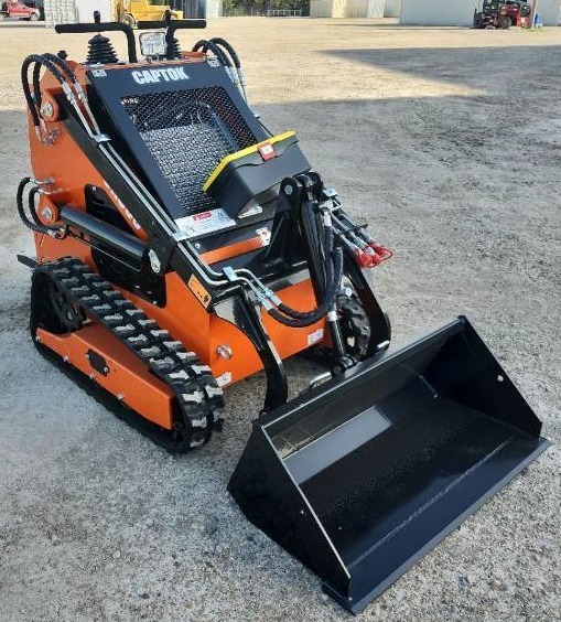 lot 8240 image: Skid Steer Loader  CK36C