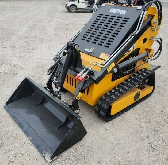lot 8520 image: Skid Steer Loader  CK360T