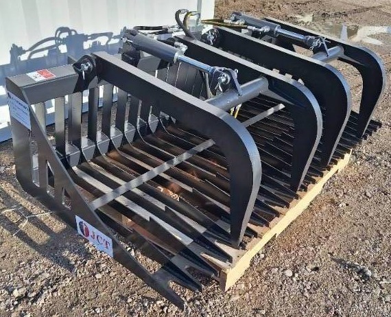 lot 4540 image: Unused JCT 84in Skid Steer Rock Grapple Bucket - Heavy-Duty Sifting & Grabbing Power in One Attachment