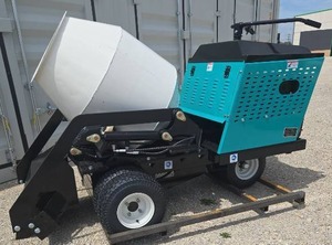 lot 8410 image: Dual Wheeled Mini Mixer Truck  CK-MT800
