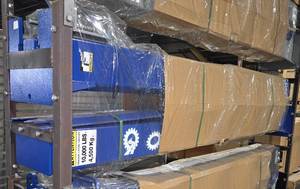 lot 7756 image: Onshine 10000LBS Two-Post Car Lift - Blue  OSCL-10000