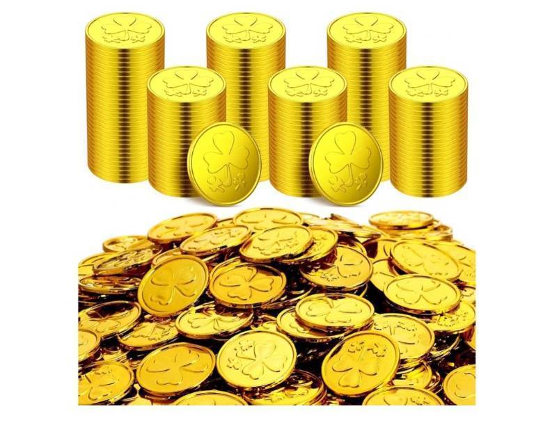 lot 57316 image: 400 Pieces St. Patricks Day Gold Coins Plastic Lucky Shamrock Leprechaun Coins St Patricks Day Decorations with 3 Leaf Clover Patterns for Party Decoration Favors - Retail $12