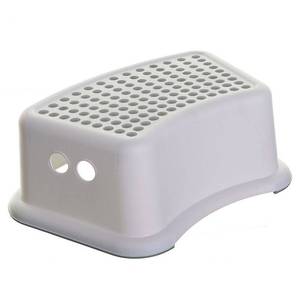 lot 57801 image: Step Stool for Toddlers with Anti-Slip Rubber Dots Gray - Retail $16