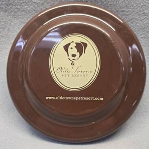 lot 440 image: Olde Resort Pet Resort 7 Frisbee Toy