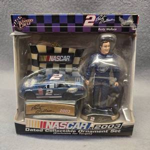 lot 448 image: NASCAR 2003 Rusty Wallace #2 Collectible Ornament Set