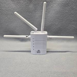 lot 449 image: Dual Band WiFi Range Extender with External Antennas