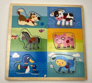 lot 156 image: Farm Animals Wooden Knob Puzzle