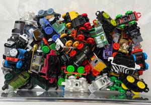 lot 178 image: Thomas & Friends Minis Train Engines Bulk Lot