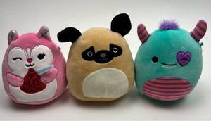lot 194 image: Squishmallows Plush Toy Set of 3 - Kisses Pug Teal Monster