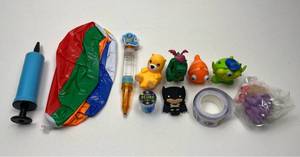 lot 207 image: Mixed Toy and Novelty Item Collection