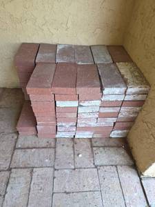 lot 35 image: Red Clay Brick Pavers 112ct- 1 12in thick