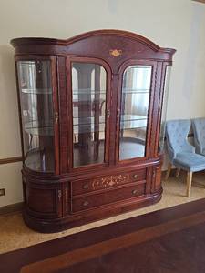 lot 100 image: Traditional China Cabinet with Inlay Design (matches lots 101 and 102)