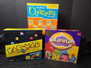 lot 205 image: Classic Family Board Game Collection Bundle