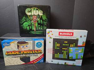 lot 206 image: Board Game Bundle - Clue 50th Anniversary, Bloxels Video Game Kit, Code Master Programming Game