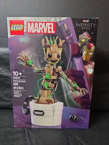 lot 226 image: LEGO Marvel Dancing Groot Set 76297
