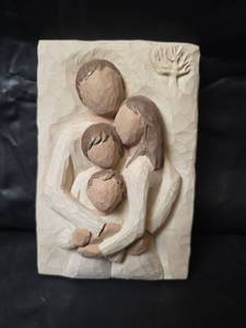 lot 287 image: Willow Tree Family Figurine Relief Plaque