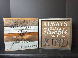 lot 323 image: Rustic Wood Sign Set with Inspirational Quotes