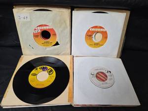 lot 346 image: Classic Rock 45 RPM Singles Collection