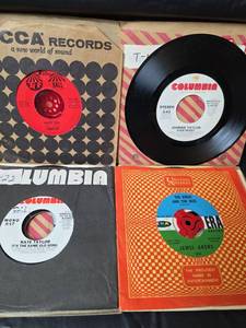 lot 355 image: Collection of 45 RPM Singles from Various Artists