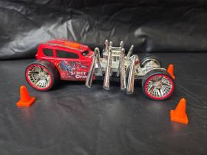 lot 377 image: Hot Wheels Street Creeper Spider Custom Car