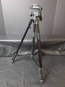 lot 391 image: Sunpak PlatinumPlus 5200D Tripod with Pan-Tilt Head