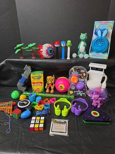 lot 416 image: Mixed Toy and Game Collection