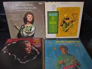 lot 441 image: Vinyl Record Collection - Classical, Opera, Electronic and Folk Music Albums