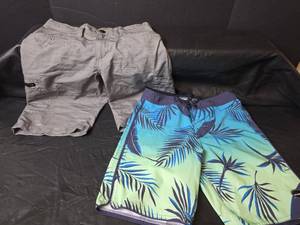 lot 465 image: Mens Board Shorts Bundle - Tropical Print and Solid Gray