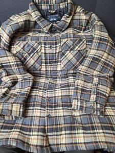 lot 471 image: Cherokee Brand Mens Flannel Shirt Size XXL Blue Brown Plaid