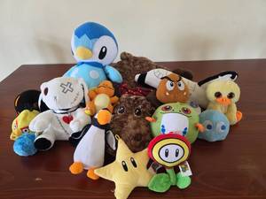 lot 545 image: Mixed Character Plush Toy Lot