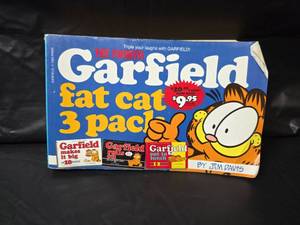 lot 565 image: Garfield Fat Cat 3 Pack - The Fourth Collection by Jim Davis