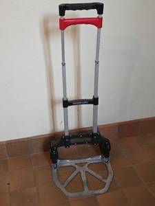 lot 582 image: Magna Cart Folding Hand Truck Dolly