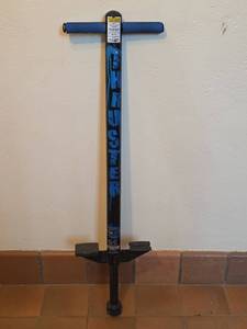 lot 585 image: Thruster Pogo Stick Blue and Black