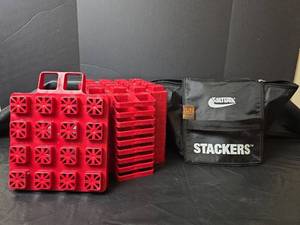 lot 51 image: Valterra Stackers RV Leveling Blocks with Carry Bag