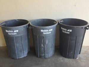 lot 74 image: Westlake Ace Hardware 32-Gallon Plastic Trash Cans - Set of 3