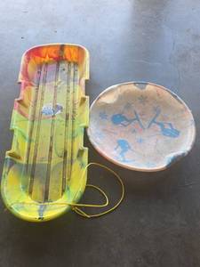 lot 75 image: Plastic Snow Sled and Saucer