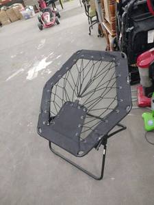 lot 59725 image: Zenithen hexagon bungee chair