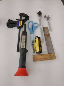 lot 59749 image: Lot of Miscellaneous Tools